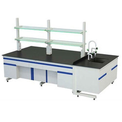 Lab table