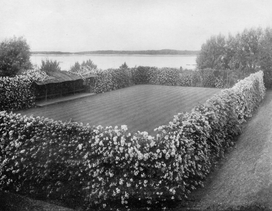 Walsh gardens on the Fay Estate. WHHM Archive.