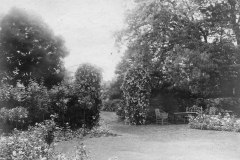 Walsh gardens on the Fay Estate. WHHM Archive.